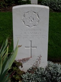 Klagenfurt War Cemetery - Langley, Thomas Henderson